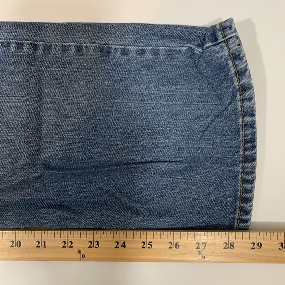 Mountain Khakis Jeans Mens 33x29 Blue Classic‎ Fit Denim Jeans Medium Wash - Picture 4 of 6